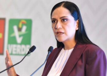 Reclamos contra Montiel en plenaria del Grupo Parlamentario de Morena