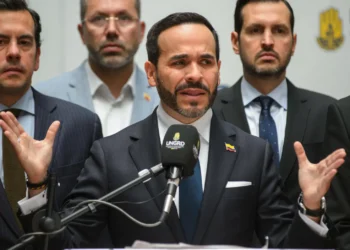 Presidente colombiano anuncia deportación de ilegales