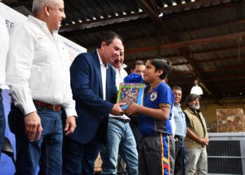Arranca distribución de 4.4 millones de libros escolares en Chihuahua