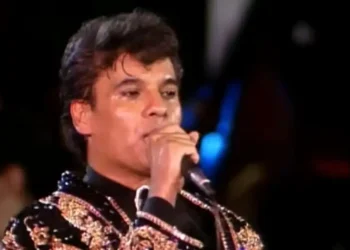 Invita Dirección de Educación a callejoneada con música de Juan Gabriel