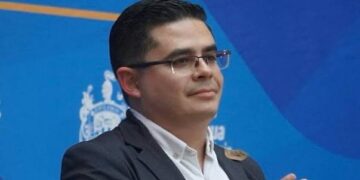 Rafael Loera defiende procesos internos y pone en duda doctrina de Santiago de la Peña rumbo a 2027