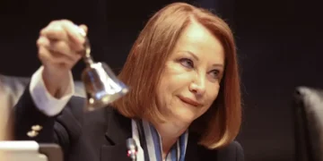 Entregan hoy domingo la iniciativa para frenar candidatos a gubernaturas con doble nacionalidad