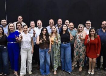 Descarta Bonilla apoyo tras reunión de miembros de su equipo con Santiago de la Peña