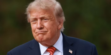 Descarta Trump salida del T-MEC y ve posible acuerdo con Canadá
