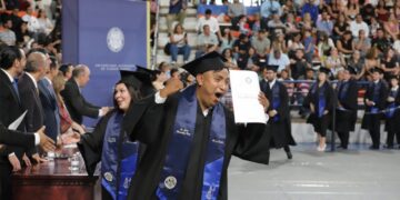 Gradúa ICSA a 660 nuevos profesionistas