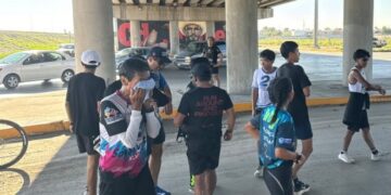 Corre Marco Bonilla 11 kilómetros junto a atletas de la UTCJ en Juárez