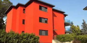 Abandona Amílcar Olán penthouse de lujo en Suiza tras ser localizado por medios periodísticos
