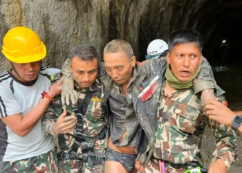Rescates milagrosos en Nepal tras devastadoras inundaciones