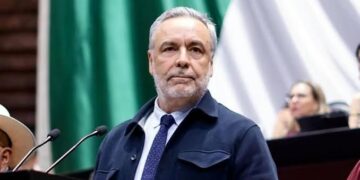Descartan legisladores de Morena nuevos impuestos a bebidas alcohólicas, frituras y embutidos para el ejercicio fiscal 2027