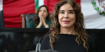 Exige María Antonieta Pérez explicaciones y estrategia a Gilberto Loya frente a la Fiscalía