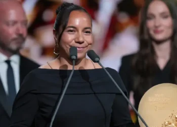 Charlyn Corral conquista el Balón de Oro 2026 y como la mejor delantera del mundo 