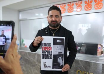 Buscan eliminar el IVA a comisiones bancarias en México