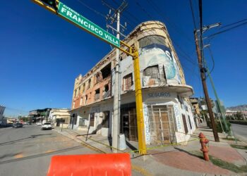 Siguen cayendo a pedazos edificios históricos en el centro de la ciudad