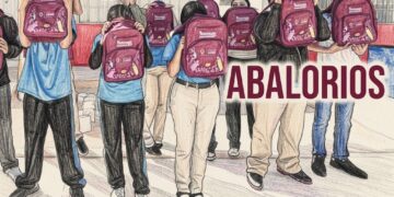 El Mochilagate, la simulación perenne/ Cobrar el doble por el mismo lápiz/ De excavar zanjas a surtir libretas