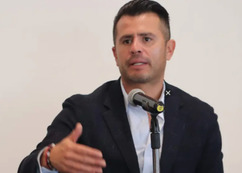 Reprocha René Mendoza tibieza en el blanquiazul ante la situación de César Jáuregui