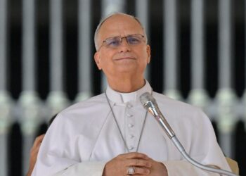 Descartan tratamiento adicional al Papa tras biopsia