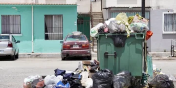 Colapsa recolección de basura en Ciudad Juárez tras aseguramiento de unidades a la empresa Aseo Municipal