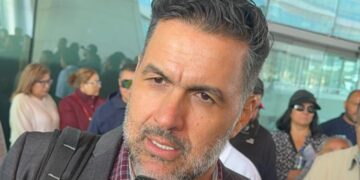 Defensa rechaza acusaciones contra César Jáuregui por traición a la patria